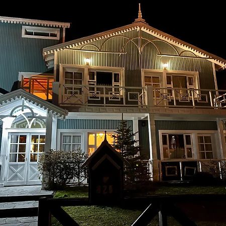 Hotel Campanilla Ushuaia Esterno foto